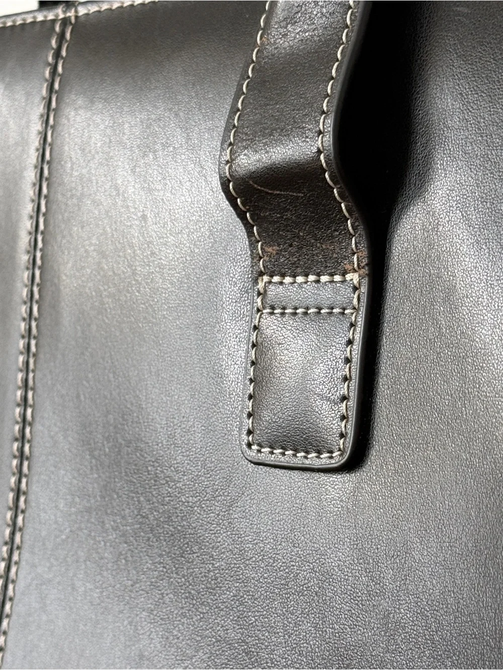 Samsonite Black Leather Laptop Briefcase with Contrast Stitching